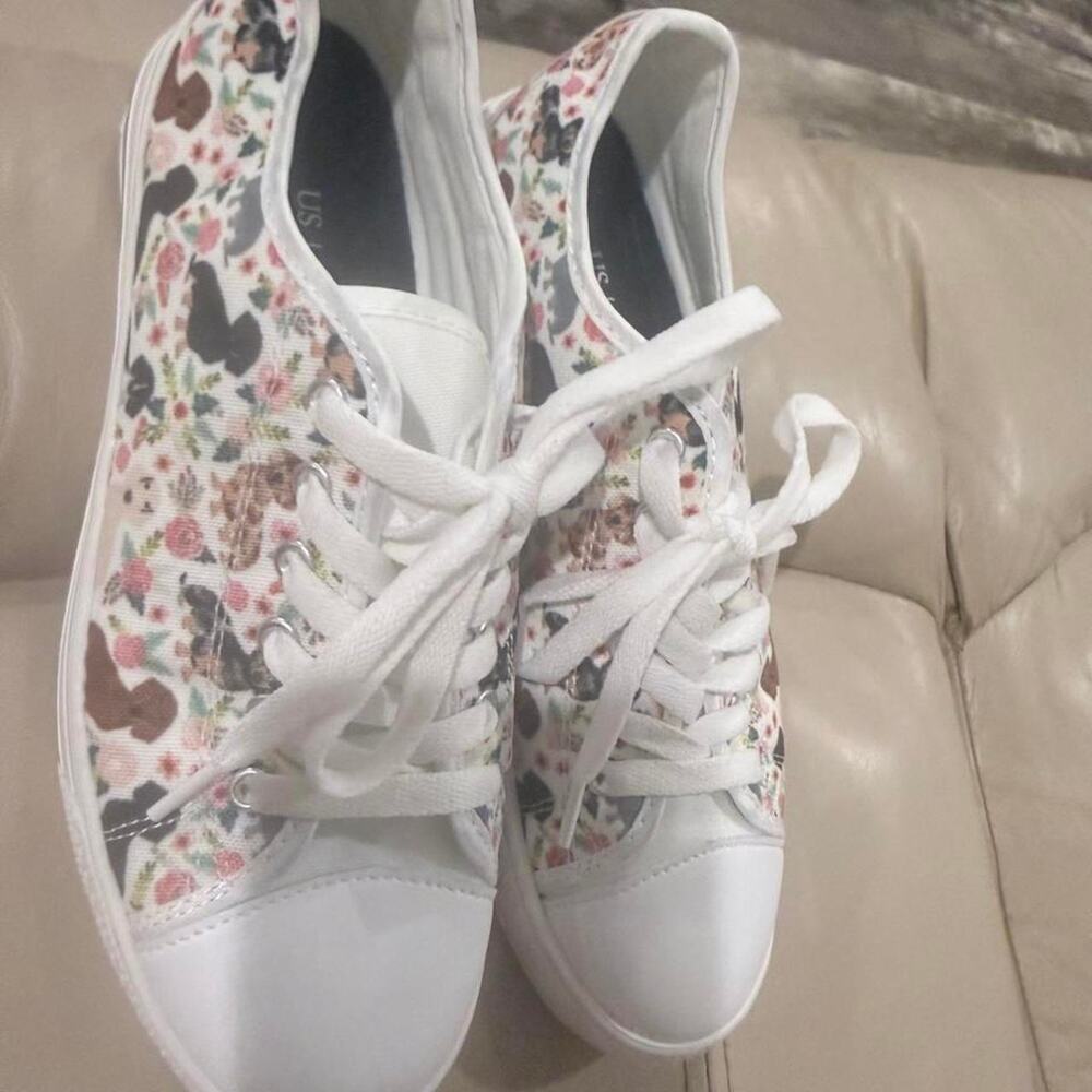 White Doggy sneakers with Daschund doggies AOP flowers dach size US 8